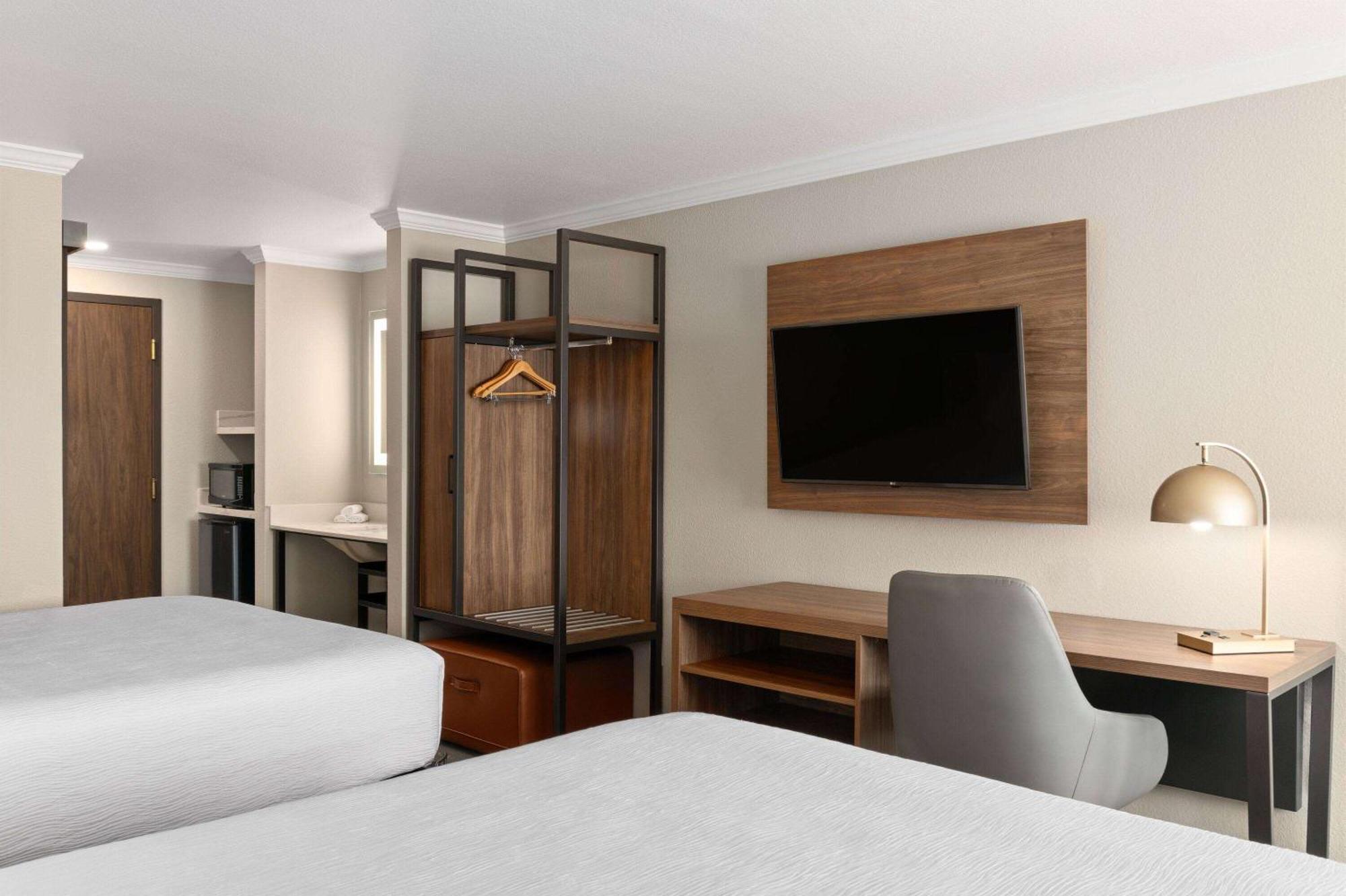 La Quinta Inn & Suites By Wyndham Yakima Downtown Exteriér fotografie
